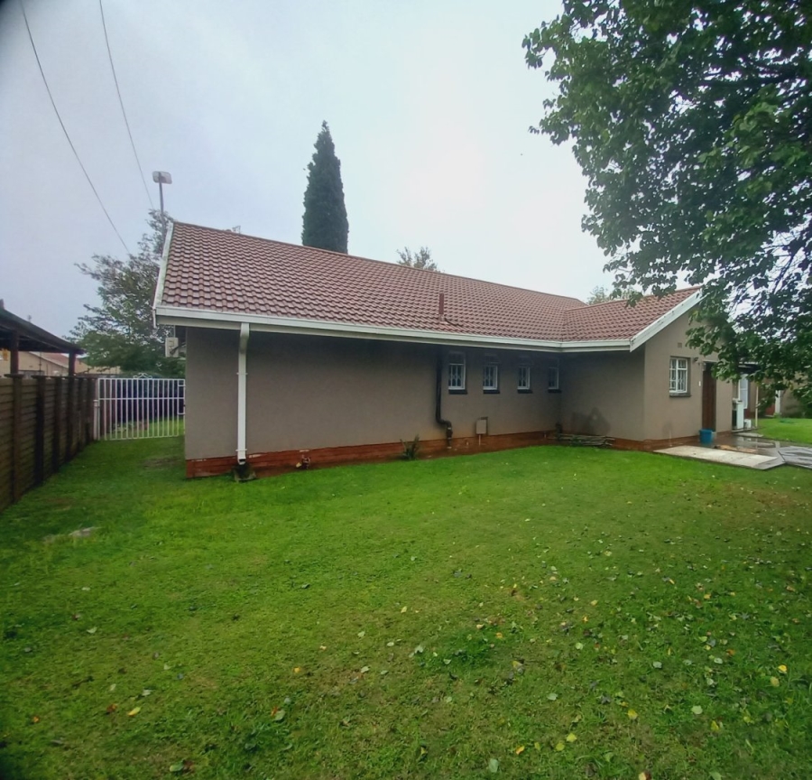 3 Bedroom Property for Sale in Vaalpark Free State